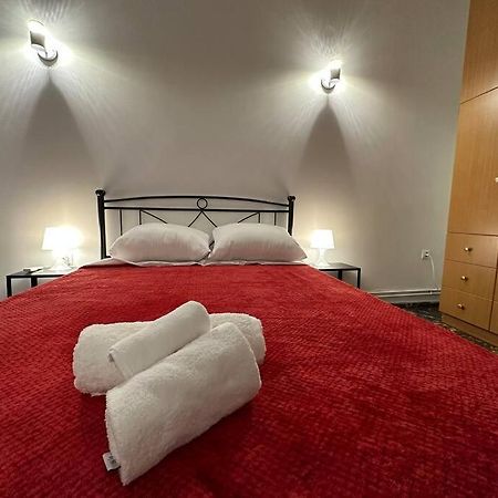 Modern & Minimal Athens Apartment ภายนอก รูปภาพ